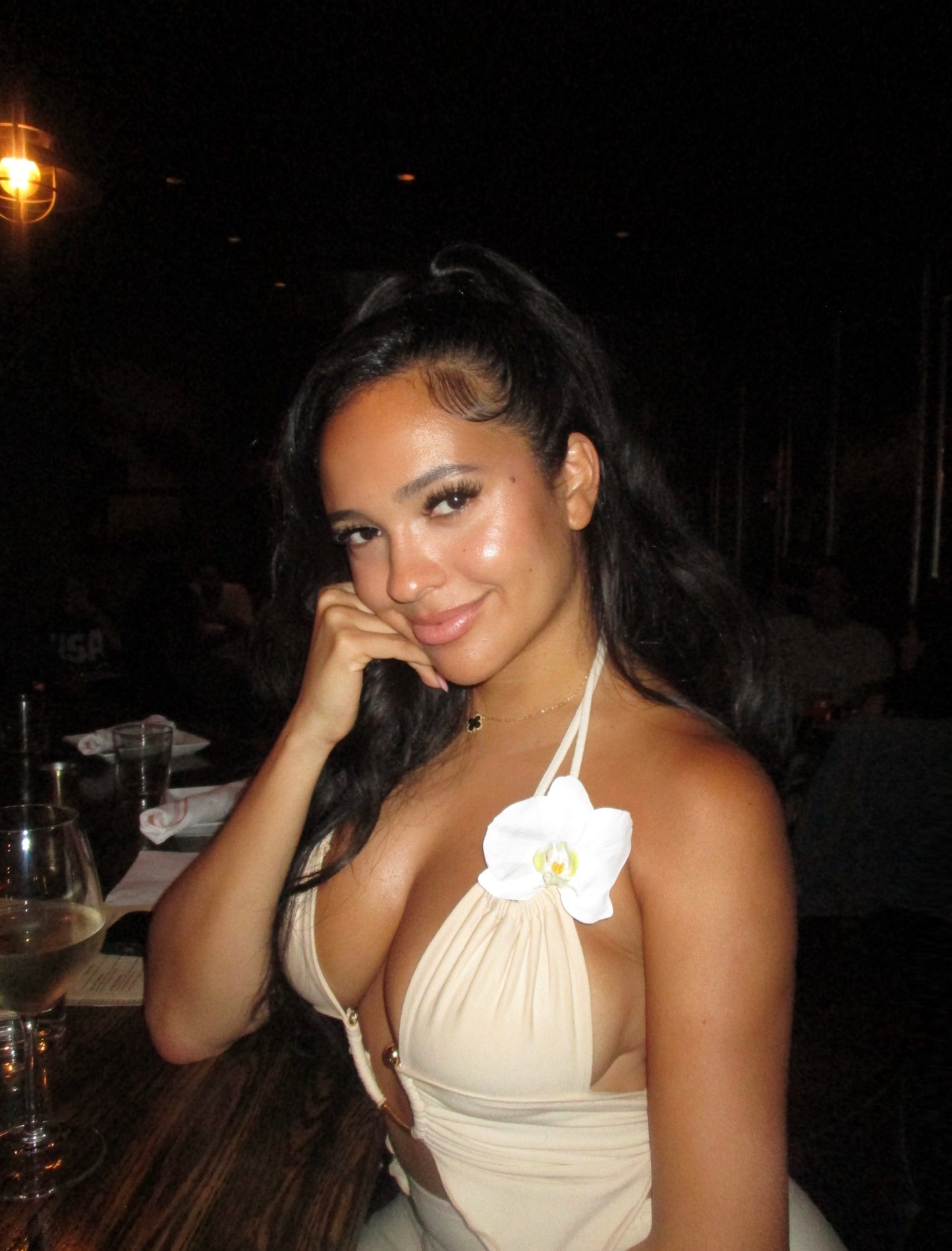 Orchid Clip in Classic White